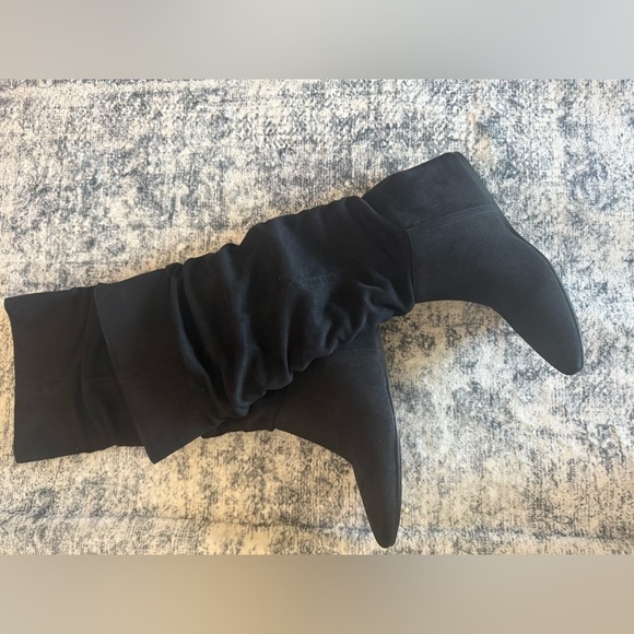 Women's Black Suede Boots - Picture 5 of 5